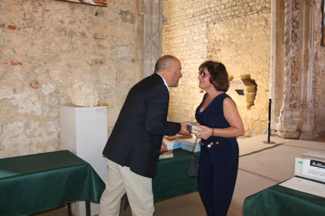 projeto escola com livros 047